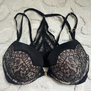 Victoria's Secret Black and Cream Lace Bra